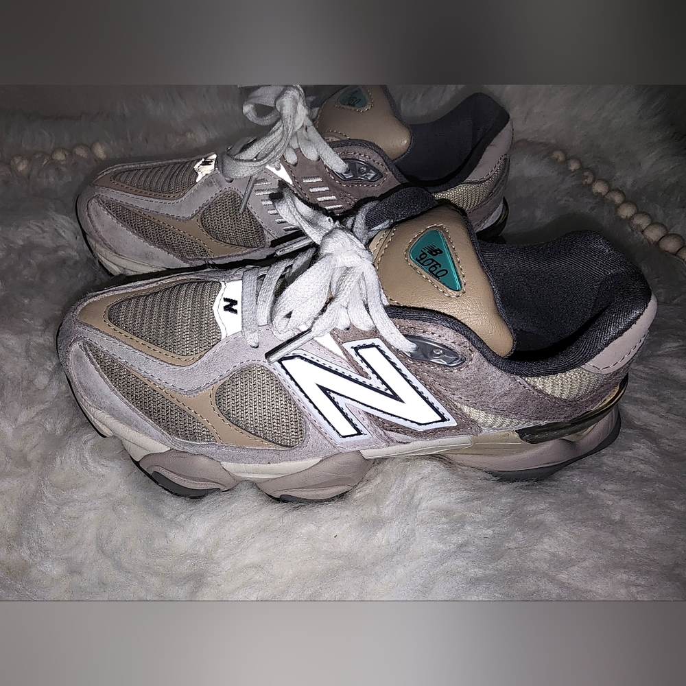 New balance 9060